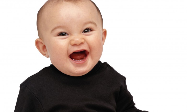 Младенец смеется как вселенское зло