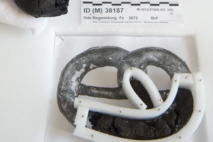 Немецкие археологи нашли самый старый в мире крендель
