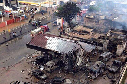 Взрыв на автозаправке в Гане убил почти 100 человек