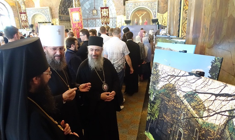 В Киево-Печерской лавре показали жизнь афонских монахов