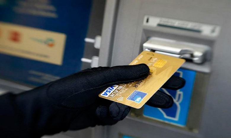 Кражи денег с платежных карт украинцев утроились