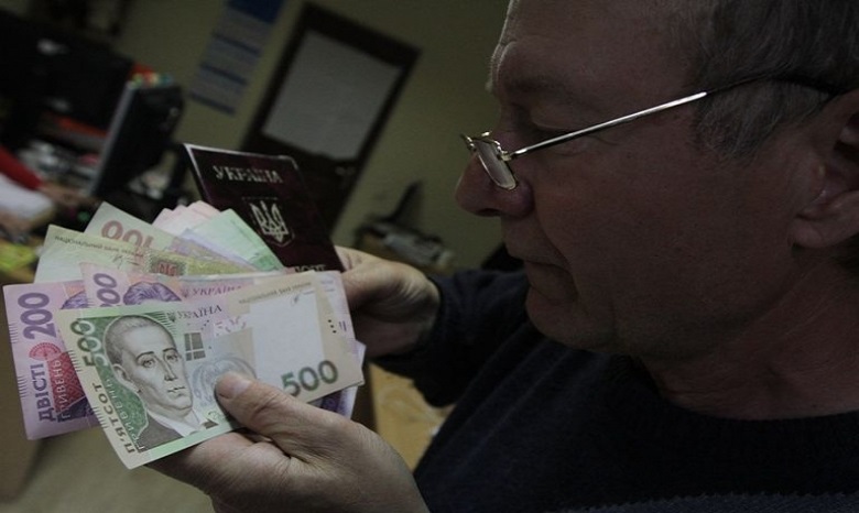 Украинцам осовременят пенсии, но не всем