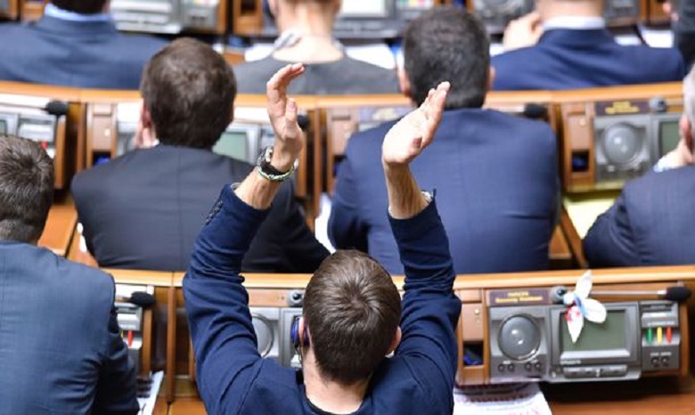 Депутаты на этой неделе могут заняться реформой Рады