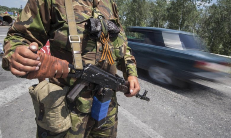 Семь донецких боевиков сдались украинским правоохранителям