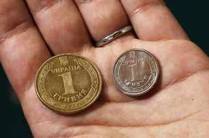 С завтрашнего дня в Украине появятся монеты номиналом 1 и 2 гривны
