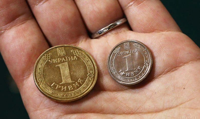 С завтрашнего дня в Украине появятся монеты номиналом 1 и 2 гривны