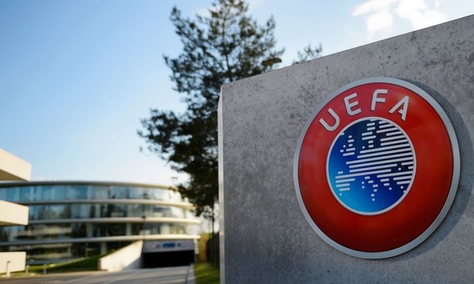 УЕФА компенсирует Киеву 100 тысяч евро за бесплатный проезд болельщиков