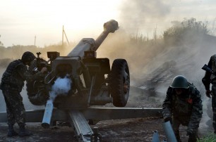 Боевики обстреляли Пески и Новотошковское из минометов, есть раненый