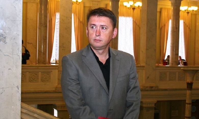 Касcетный скандал: Cуд арестовал имущество майора Мельниченко и дал добро на его задержание