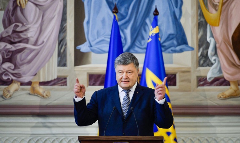 Порошенко о санкциях РФ: Попадание в этот список в Украине воспринимают как госнаграду