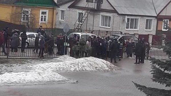 Минский Митрополит молится об убитых и раненых в школе Столбцов