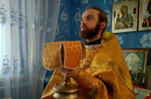 В Волынской области священник УПЦ вынужден проводить богослужения в своем доме после перехода храма в ПЦУ