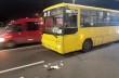 Киевская маршрутка сбила на переходе сразу трех женщин