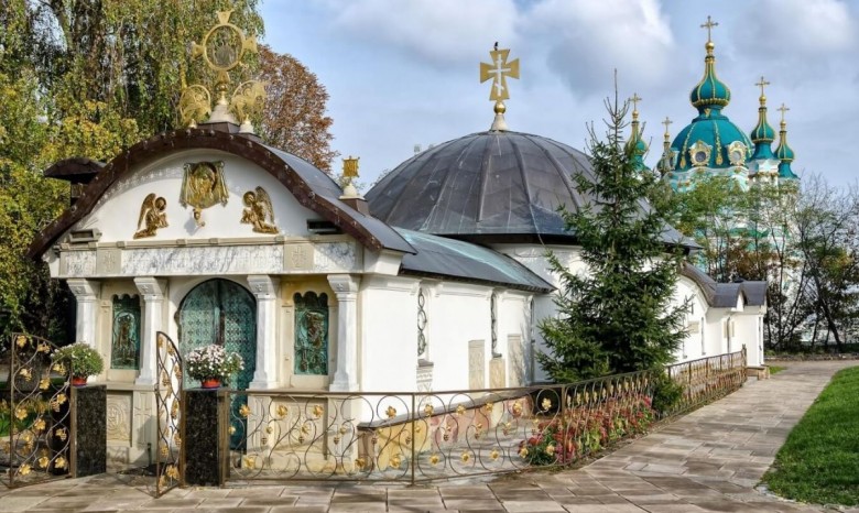 Киевлянина, осквернившего Десятинный монастырь, суд оштрафовал на 17 тысяч