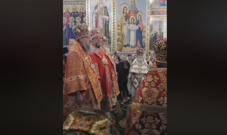 Предстоятель Православной Церкви Молдовы возглавил богослужение в престольный праздник храма УПЦ на Буковине
