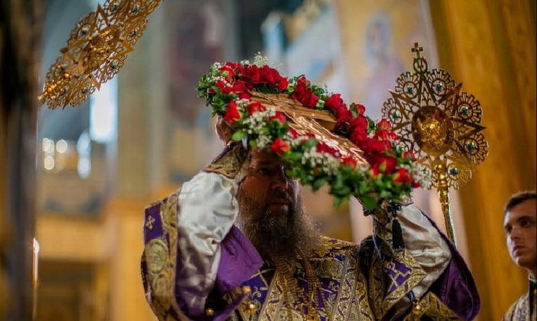 Управделами УПЦ митрополит Антоний рассказал о том, как понять, несешь ли ты свой крест