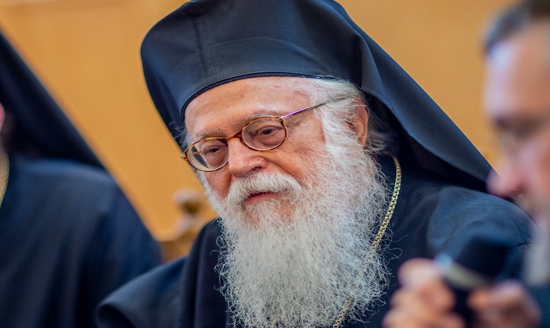 Предстоятель Албанской Церкви назвал Митрополита Онуфрия человеком молитвы