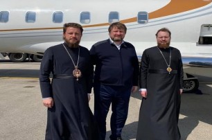 Делегация УПЦ с Благодатным огнем направляется в Украину