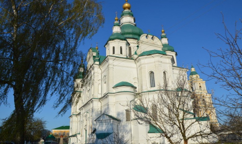 В Чернигове отметили 325-летие Троицкого собора
