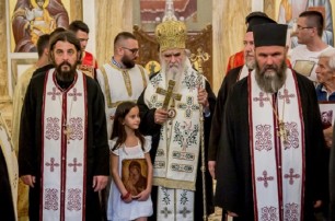 В Черногории в поддержку Церкви выступили почти 2500 педагогов