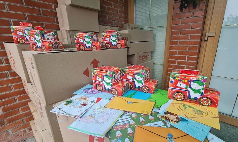 УПЦ передала 600 подарков в детские дома Донецкой и Луганской областей
