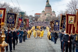 В праздник Торжества Православия в городах Украины прошли крестные хода