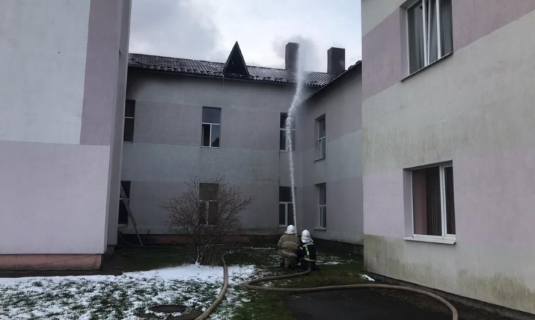 На Прикарпатье из горящей больницы эвакуировали 37 человек