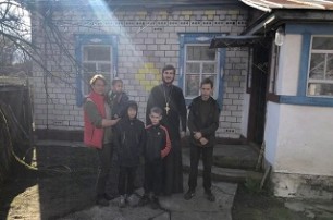 Нежинская епархия УПЦ подарила дом многодетной семье
