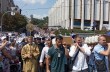 В Киеве несколько сотен тысяч верующих УПЦ идут Крестным ходом по центральным улицам города