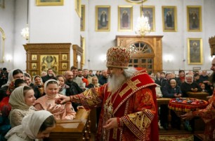 140 тыс человек смотрели трансляцию пасхального богослужения из Святогорской лавры УПЦ