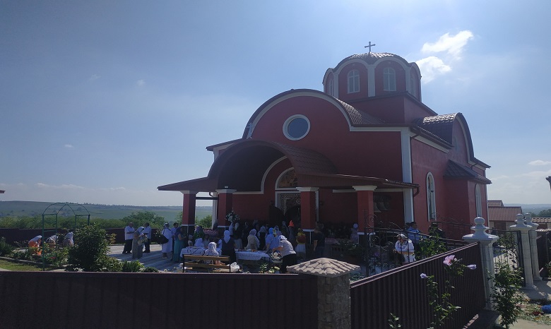 На Буковині освятили новий храм УПЦ