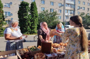 На Вінниччині віруючі УПЦ провели благодійний ярмарок для ЗСУ