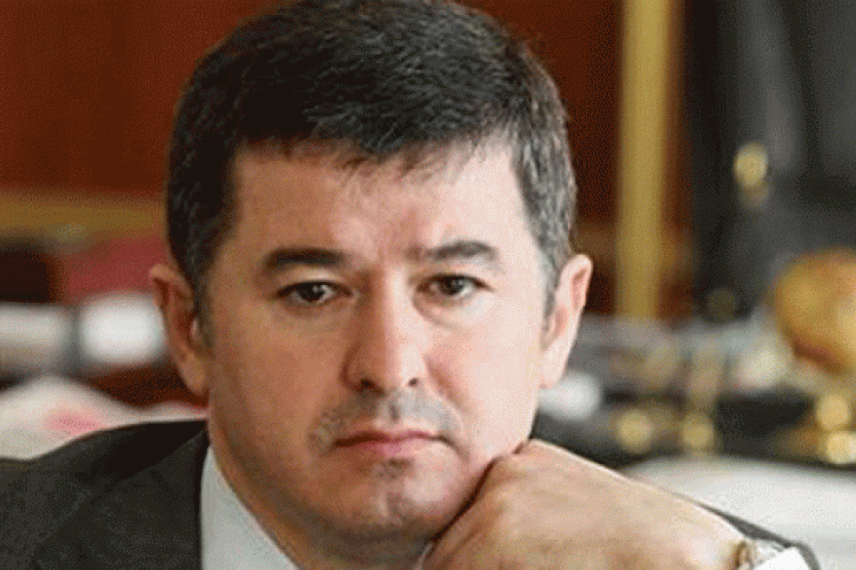 Не являясь депутатом,  Павел Балога вышел из фракции Партии регионов