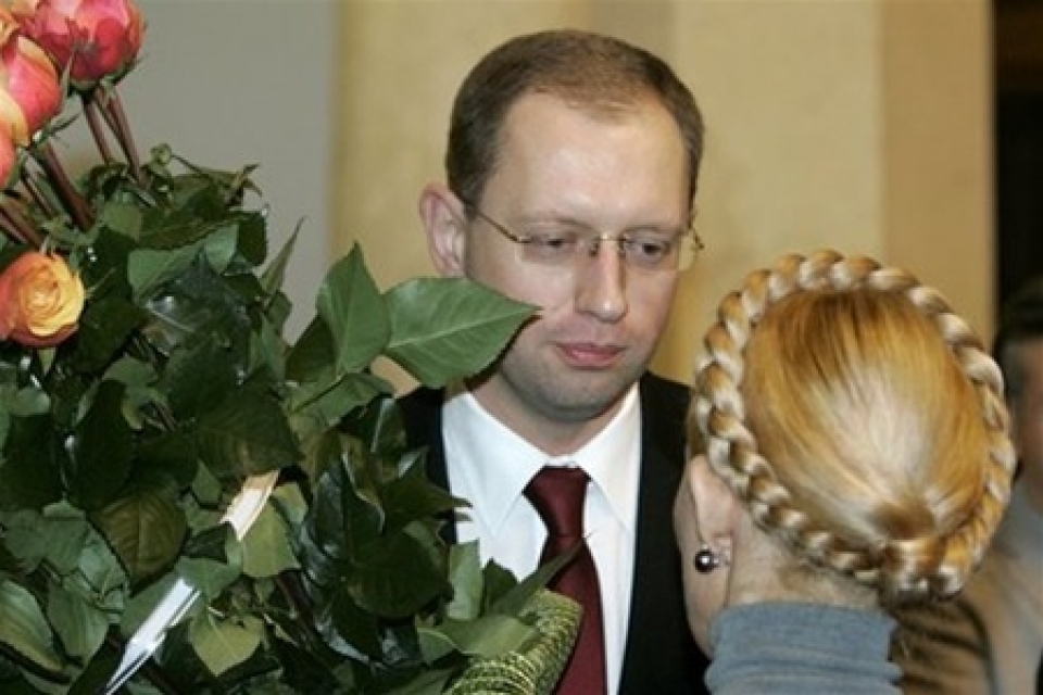 Яценюк намеренно затягивает объединение «Фронта змин» с «Батькивщиной»  - эксперт