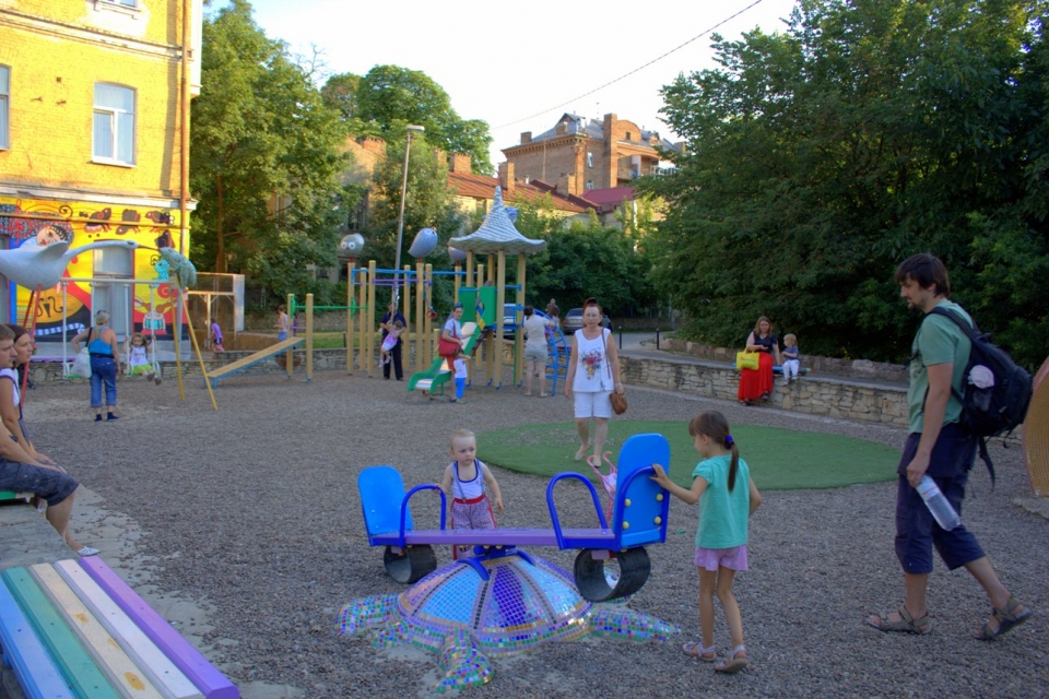 В мэрии Киева назвали детские площадки, из-за которых уволят глав районов