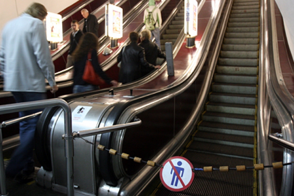 В киевском метро дождались отпусков, чтобы отремонтировать эскалаторы