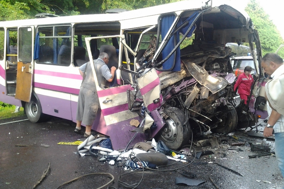 В столкновении автобусов на Волыни погибло восемь человек