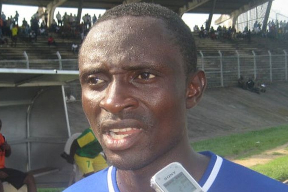 Ради контракта камерунский футболист скинул себе 10 лет