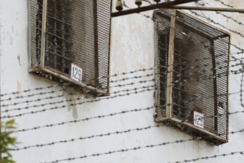 Тюремщики в Одессе попали под следствие за избиение зека