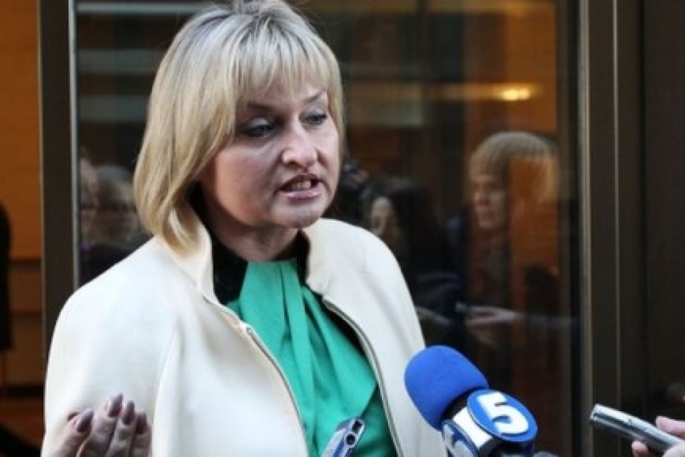 Жена Луценко проголосовала против мобильников для зэков из принципа