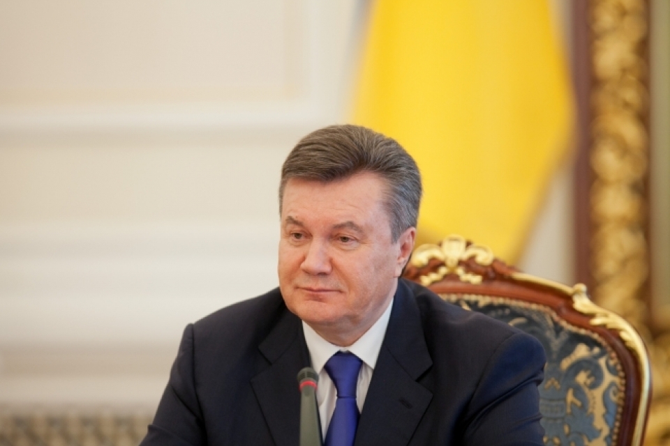 Янукович летит в Польшу и Турцию решать газовые проблемы 