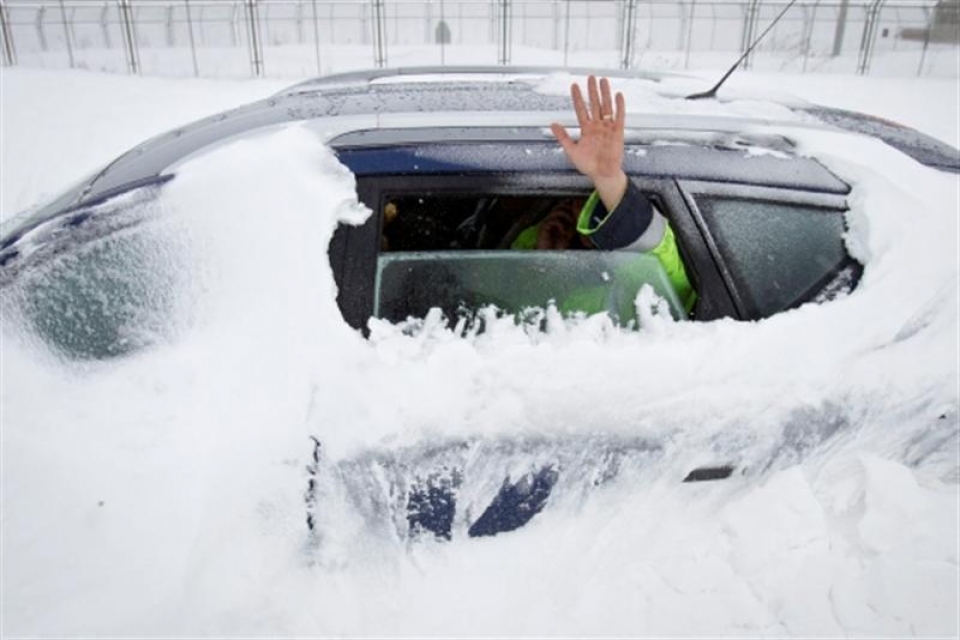 Снег в Киеве будут убирать волонтеры