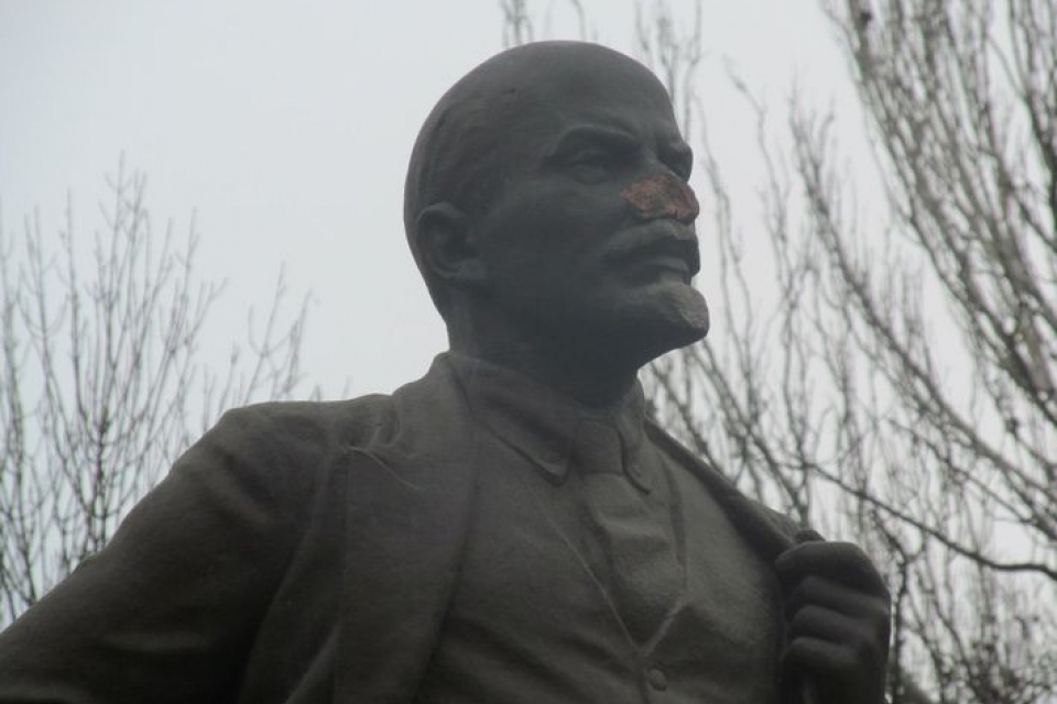 В Мелитополе Ленину отбили нос