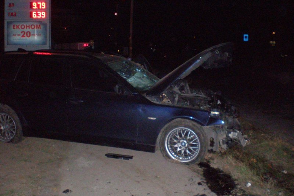 В Запорожье «BMW» врезался в «Матиз»: погибли муж и жена