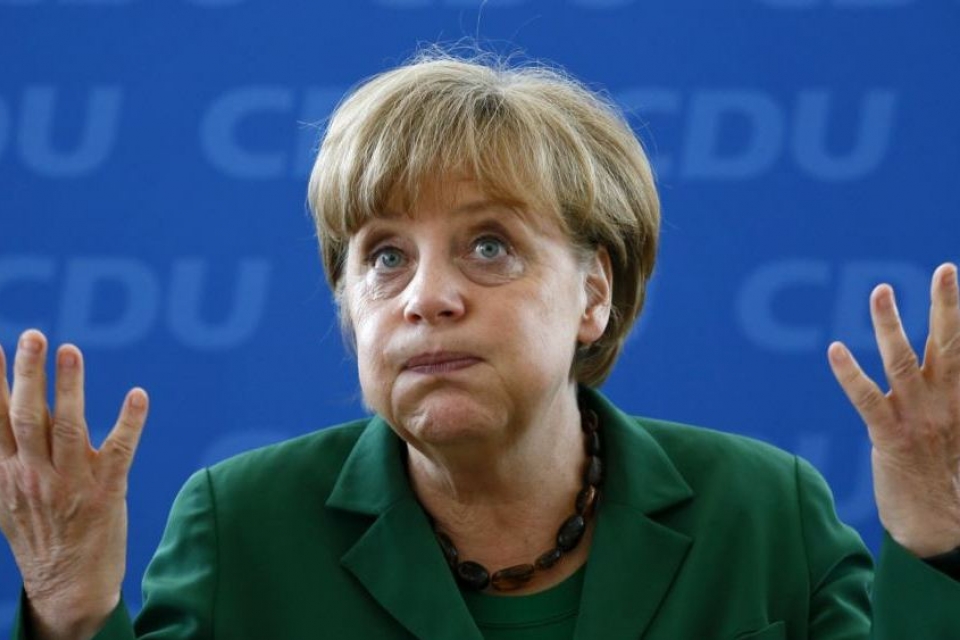 Ангела Меркель попала в аварию