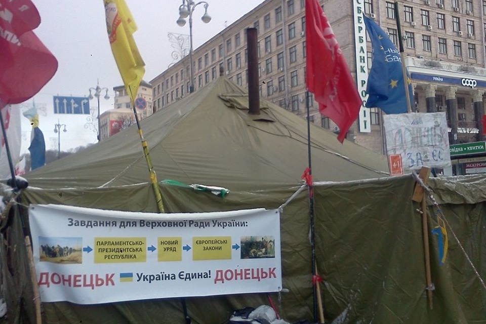 Палатки на Евромайдане законны еще месяц