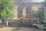 18 пожарных машин тушили склад возле "Выдубичей" в Киеве