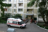 На Харьковском массиве в Киеве прямо в подъезде умер мажор-наркоман