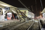 Во Франции поезд снес платформу: 6 погибших