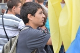 «Свобода» привела на митинг подростков с газовыми баллончиками 
